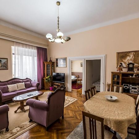 Apartment Panorama Central Novi Sad Buitenkant foto