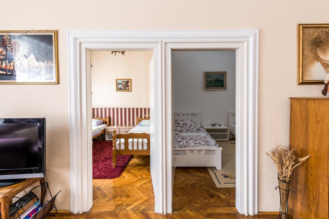 Apartment Panorama Central Novi Sad Buitenkant foto