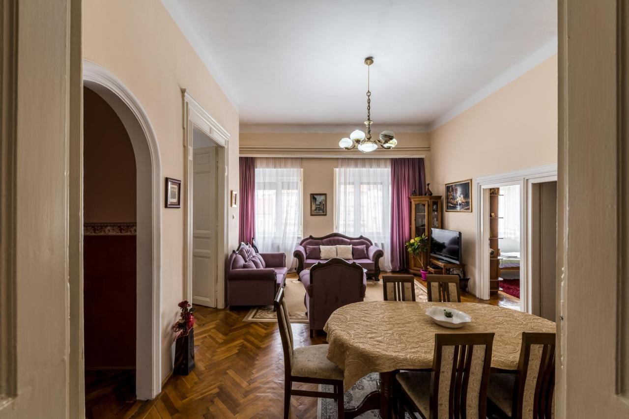 Apartment Panorama Central Novi Sad Buitenkant foto