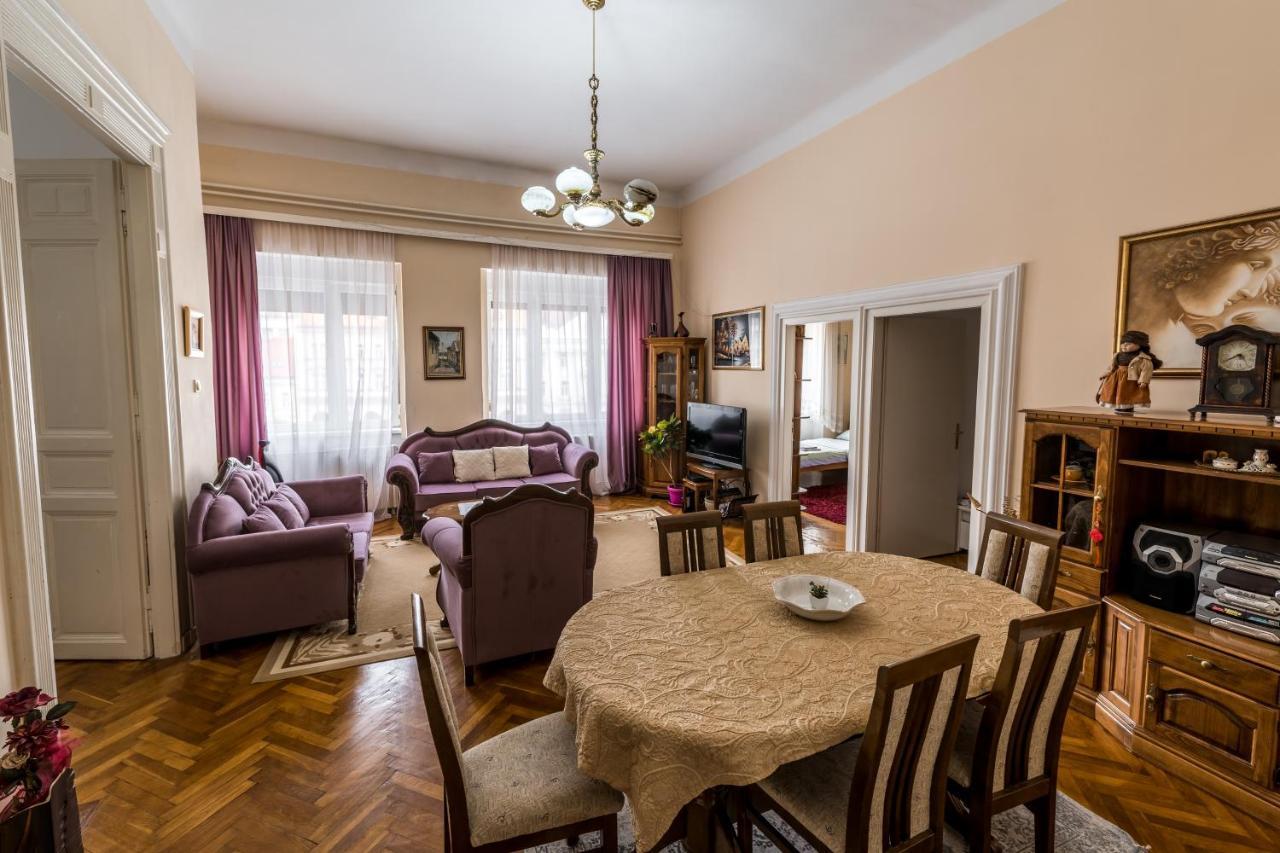Apartment Panorama Central Novi Sad Buitenkant foto